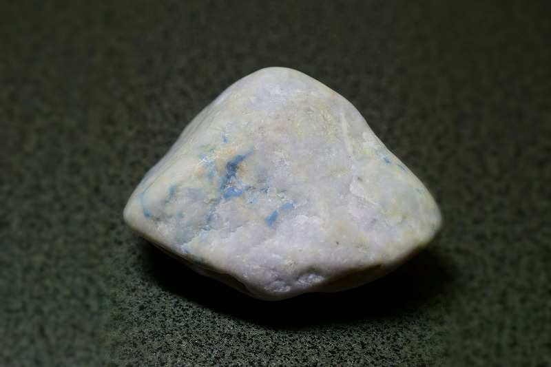 糸魚川産　翡翠原石