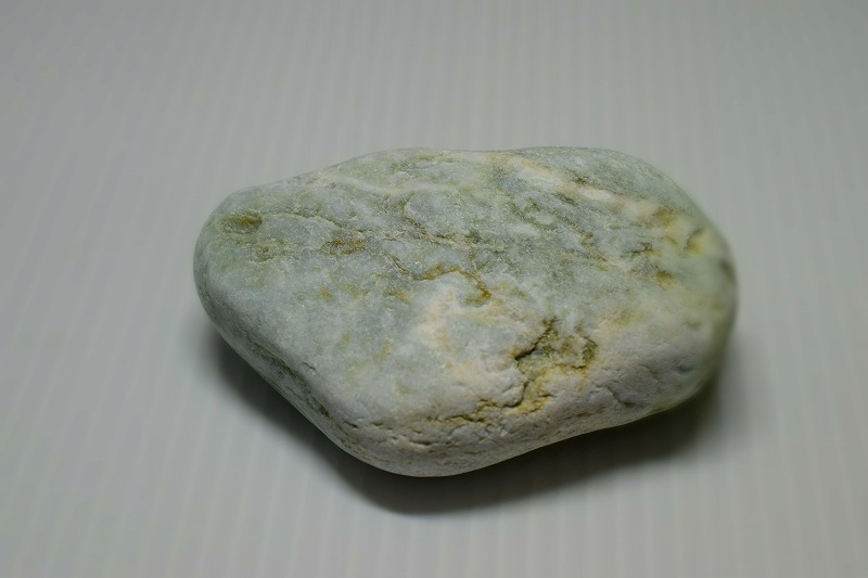 糸魚川産　翡翠原石