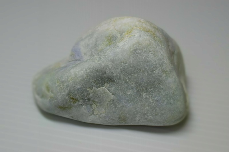糸魚川産　翡翠原石