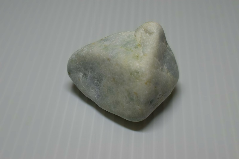 糸魚川産　翡翠原石