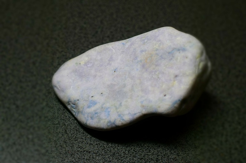 糸魚川産　翡翠原石