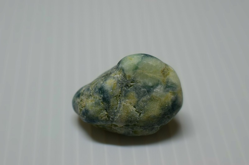 糸魚川産　翡翠原石