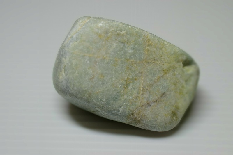 糸魚川産　翡翠原石