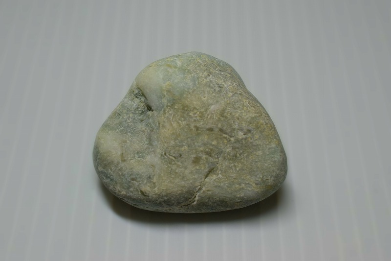 糸魚川産　翡翠原石