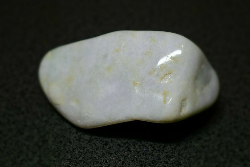 糸魚川産　翡翠原石