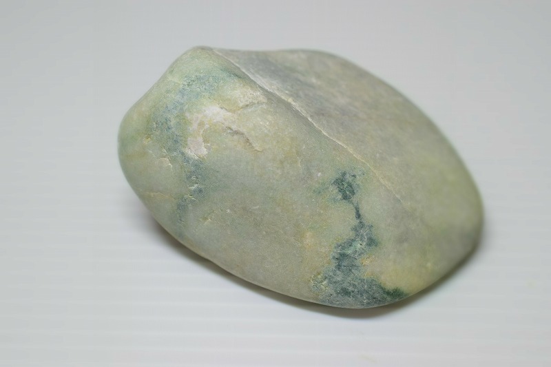 糸魚川産　翡翠原石