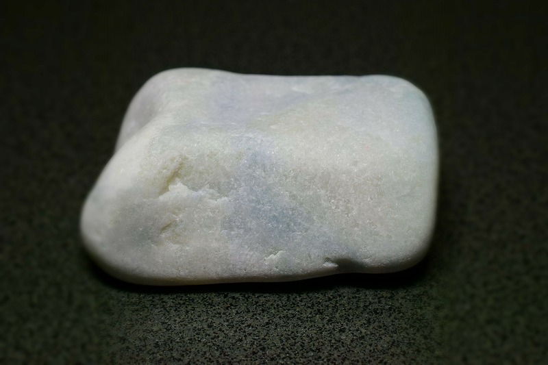 糸魚川産　翡翠原石
