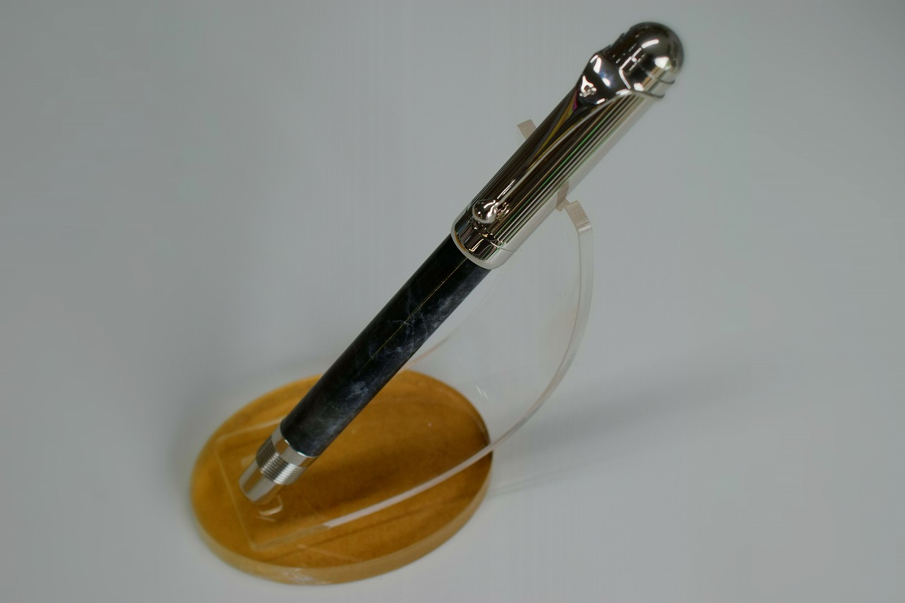 糸魚川産　高級　万年筆