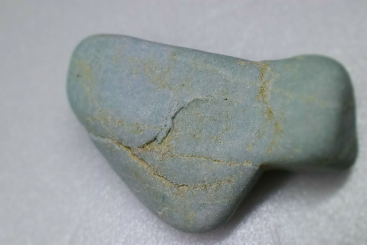 糸魚川産　翡翠原石　