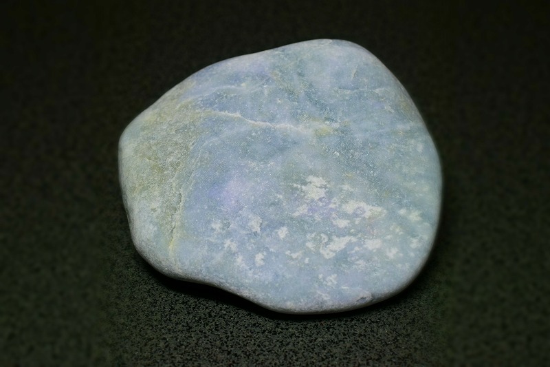 糸魚川産　翡翠原石