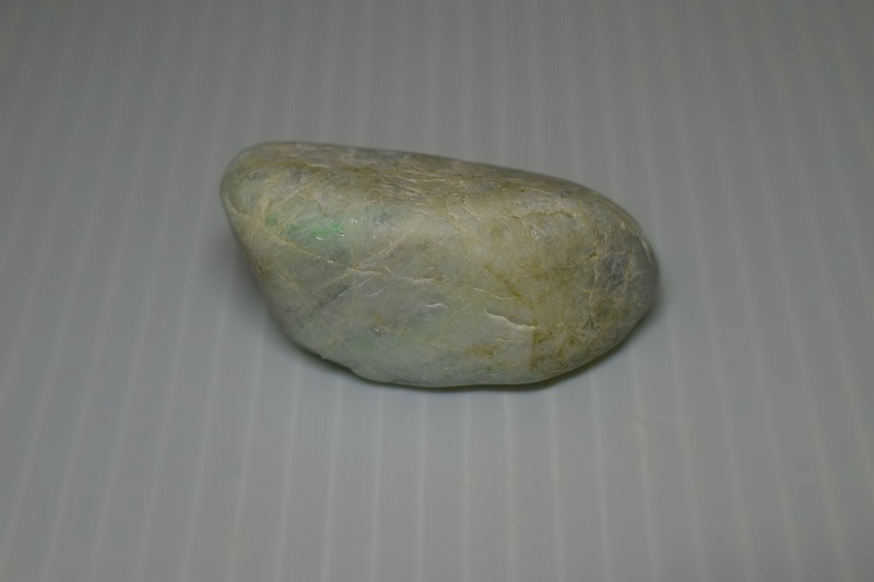 糸魚川産　翡翠原石