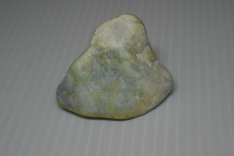 糸魚川産　翡翠原石　