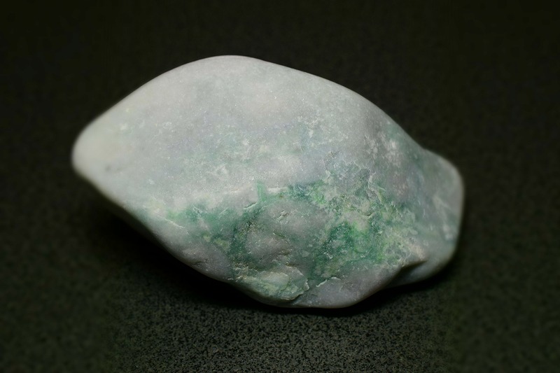 糸魚川産　翡翠原石