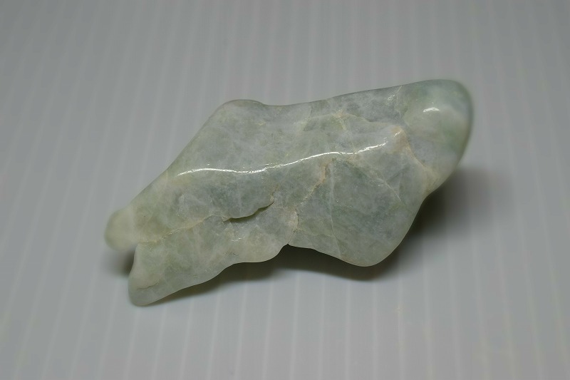 糸魚川産　翡翠原石　
