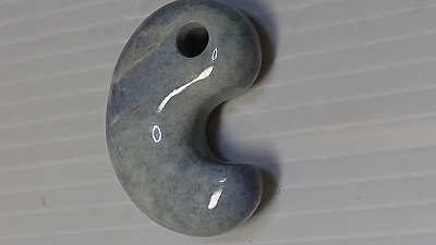 糸魚川産　勾玉 42mm