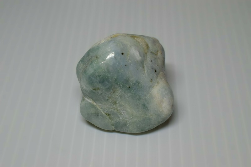 糸魚川産　翡翠原石　