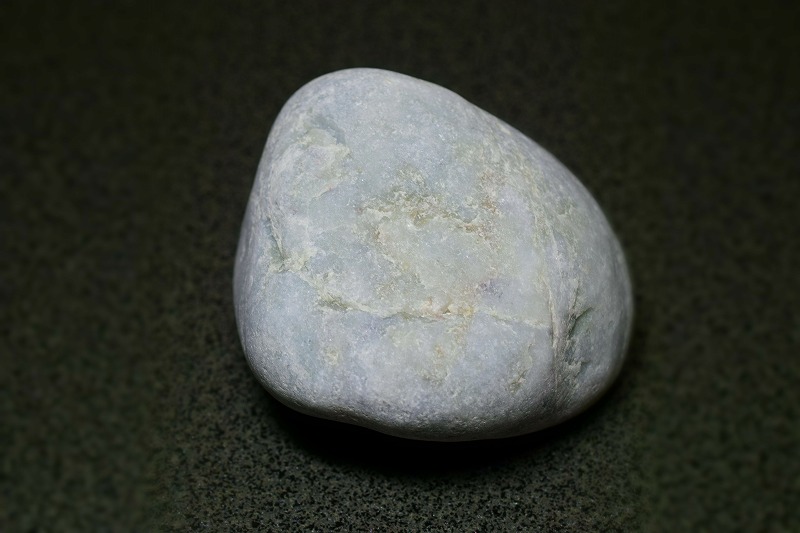 糸魚川産　翡翠原石