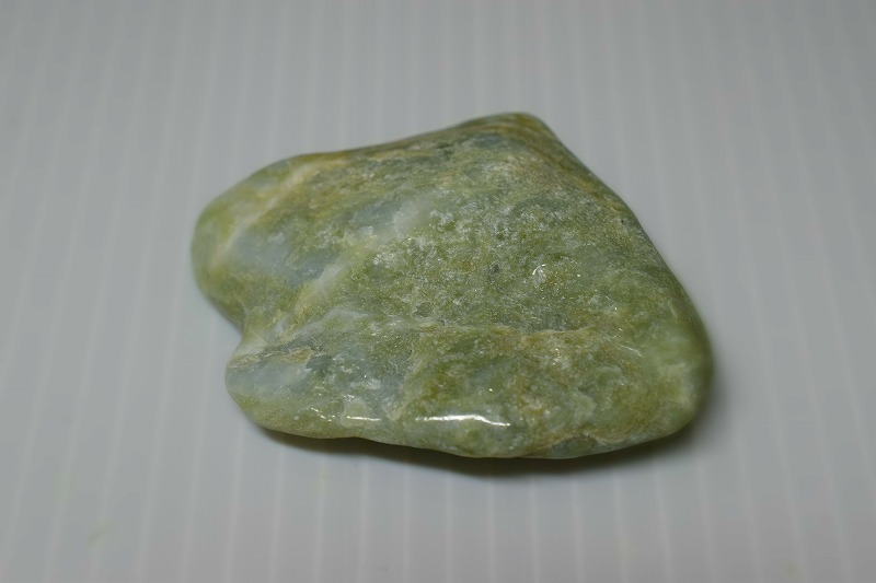 糸魚川産　翡翠原石