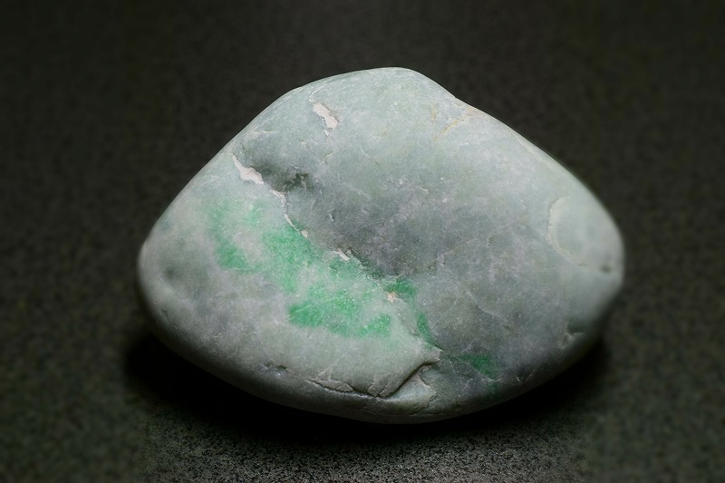 糸魚川産　翡翠原石