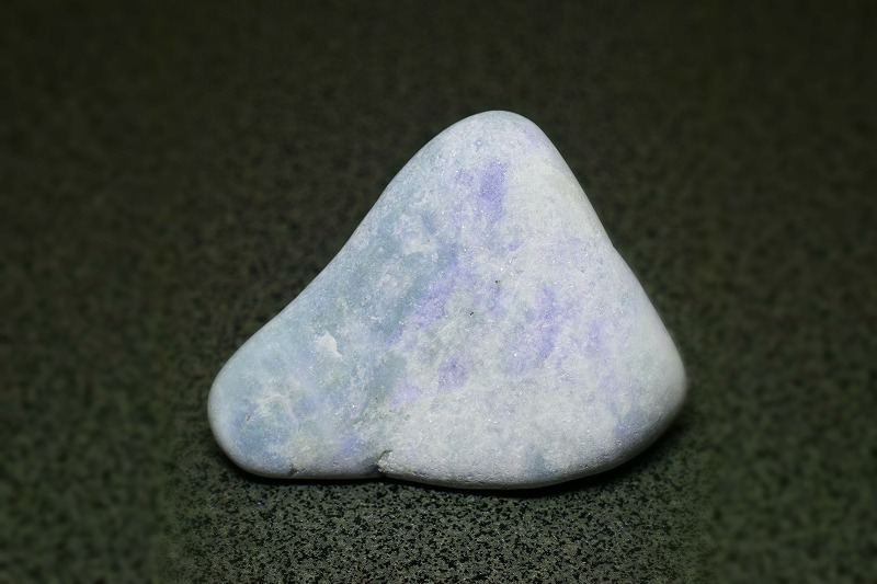 糸魚川産　翡翠原石