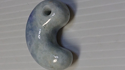 糸魚川産　勾玉 43mm