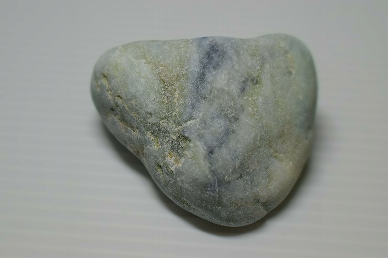 糸魚川産　翡翠原石