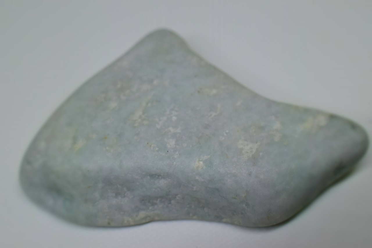 糸魚川産　翡翠原石