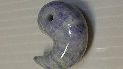 糸魚川産　勾玉 31mm