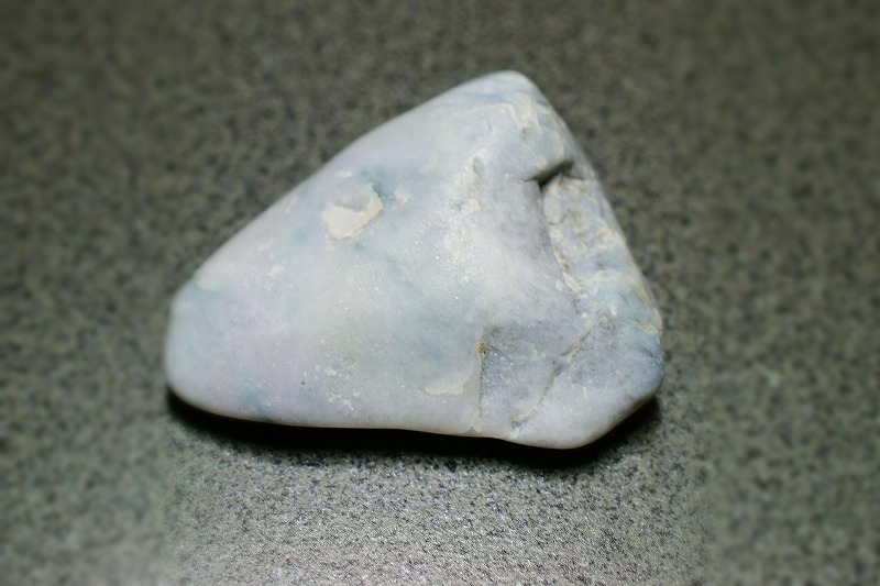 糸魚川産　翡翠原石