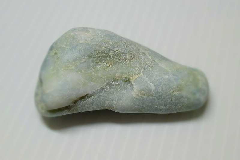糸魚川産　翡翠原石
