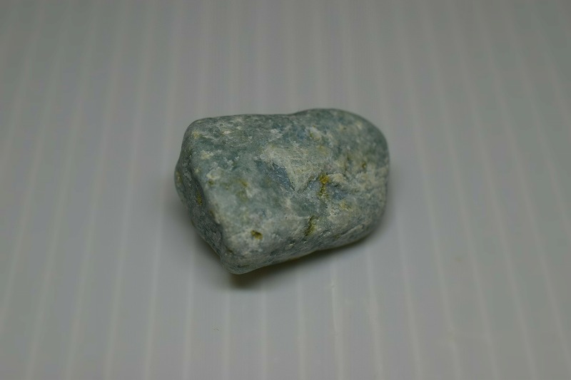 糸魚川産　翡翠原石