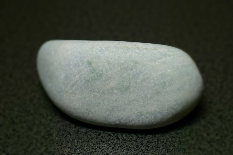 糸魚川産　翡翠原石