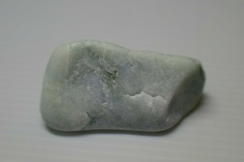 糸魚川産　翡翠原石