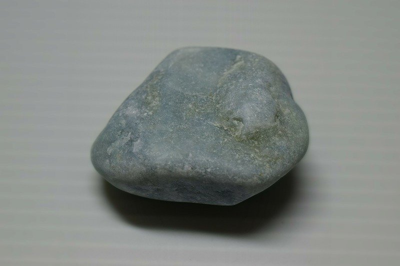 糸魚川産　翡翠原石