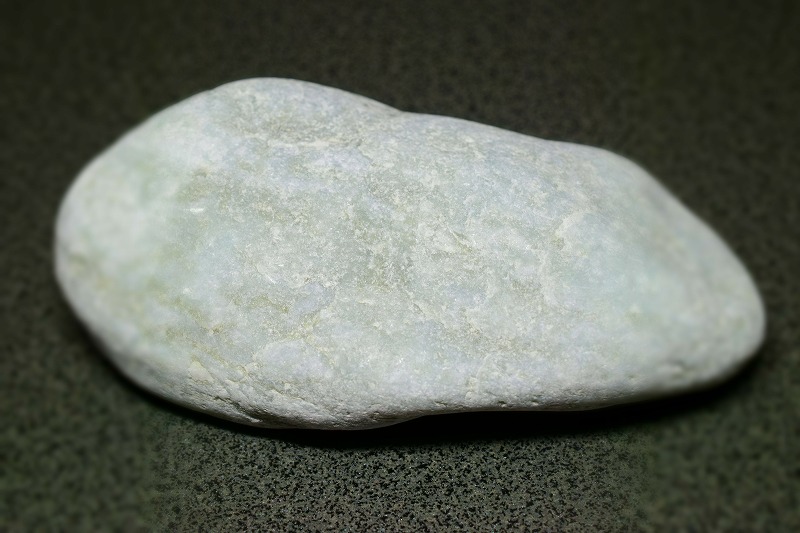 糸魚川産　翡翠原石