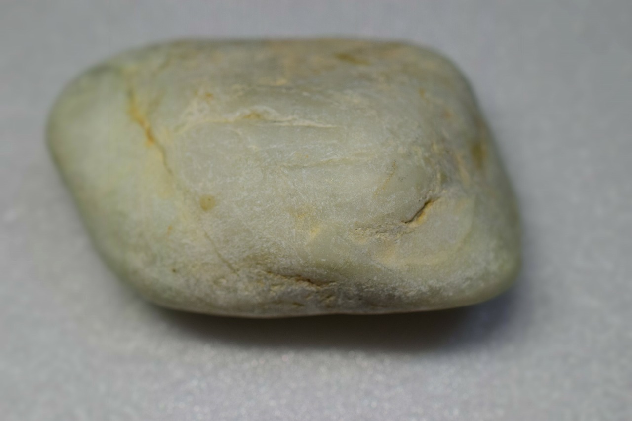 糸魚川産　翡翠原石　