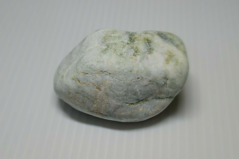 糸魚川産　翡翠原石