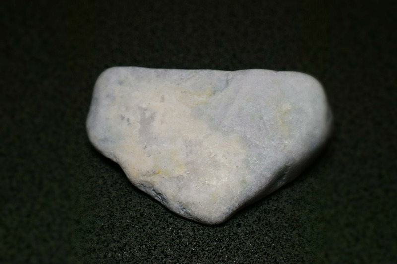 糸魚川産　翡翠原石