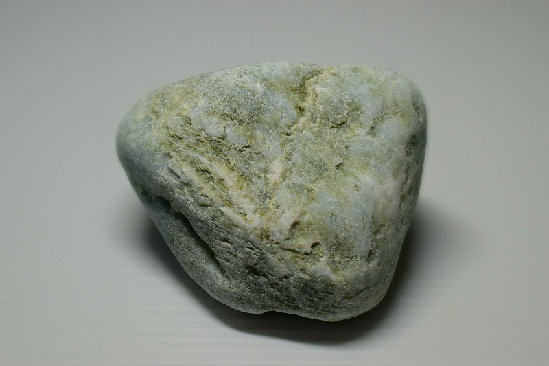 糸魚川産　翡翠原石
