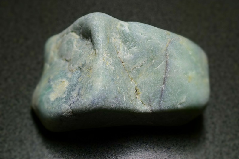 糸魚川産　翡翠原石