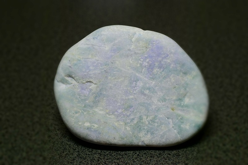 糸魚川産　翡翠原石