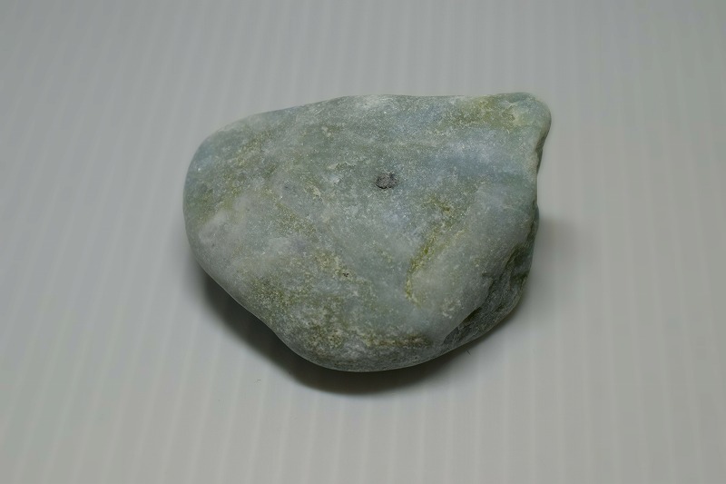 糸魚川産　翡翠原石