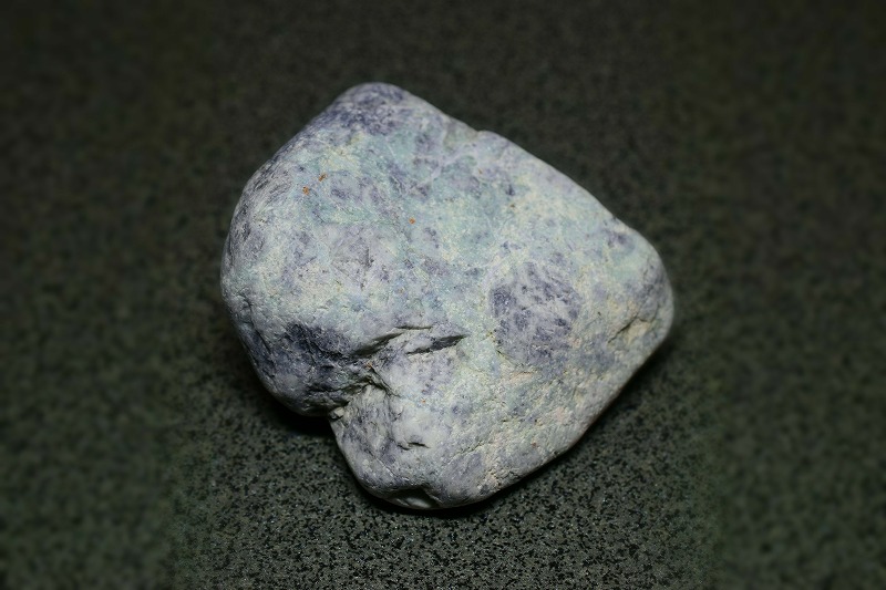 糸魚川産　翡翠原石