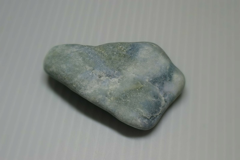 糸魚川産　翡翠原石