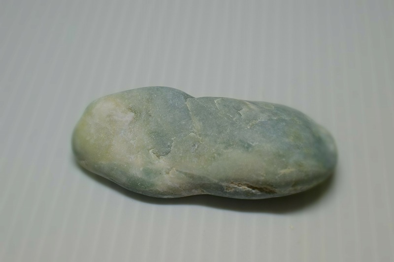 糸魚川産　翡翠原石