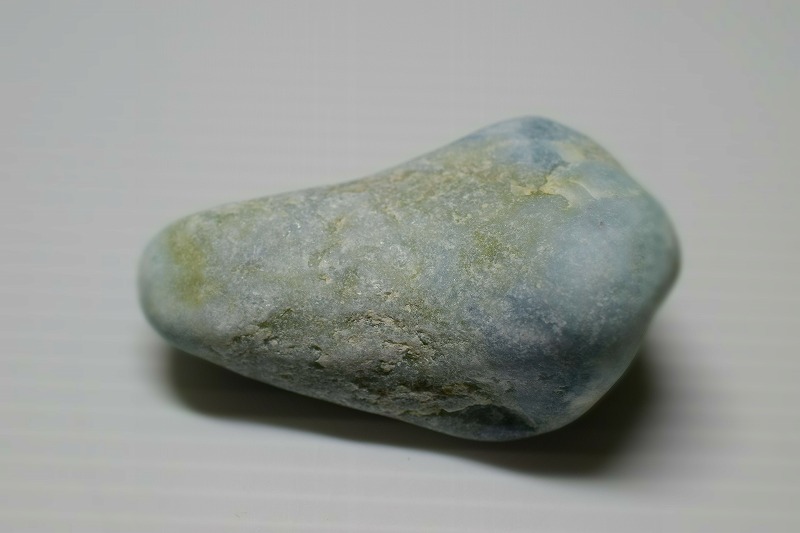 糸魚川産　翡翠原石