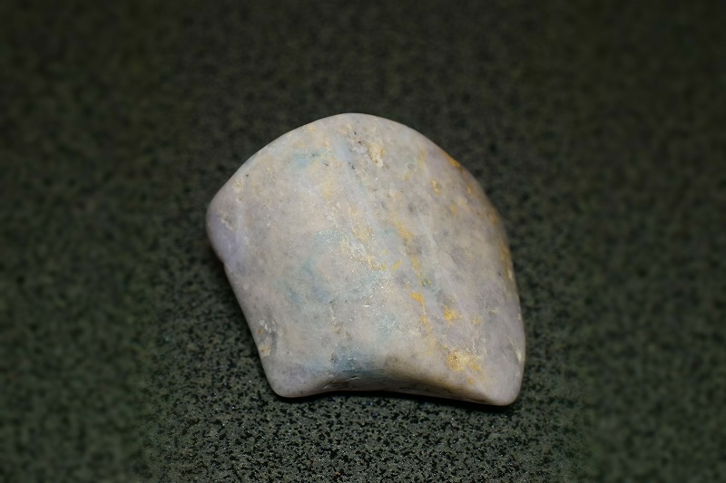 糸魚川産　翡翠原石