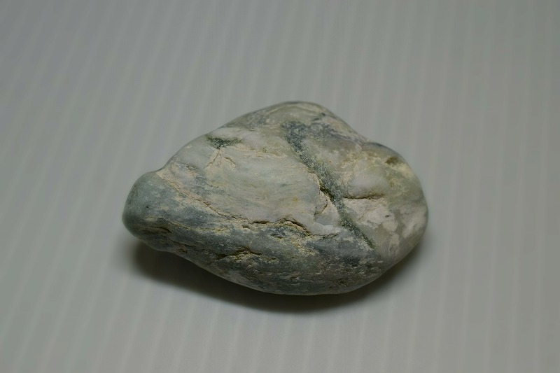 糸魚川産　翡翠原石