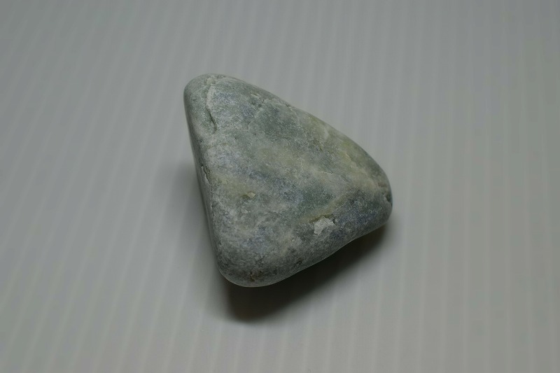 糸魚川産　翡翠原石