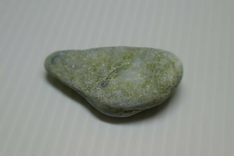糸魚川産　翡翠原石